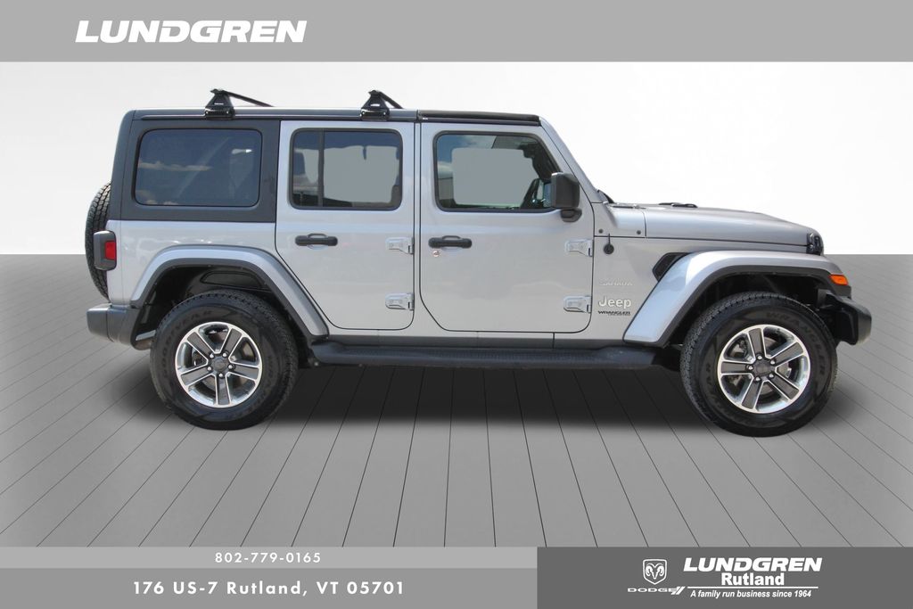 2021 Jeep Wrangler Unlimited Sahara photo 2