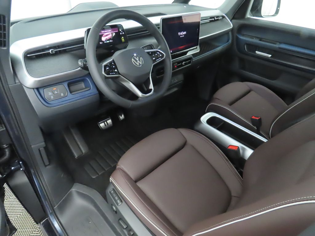 2025 Volkswagen ID. Buzz Pro Plus photo 9