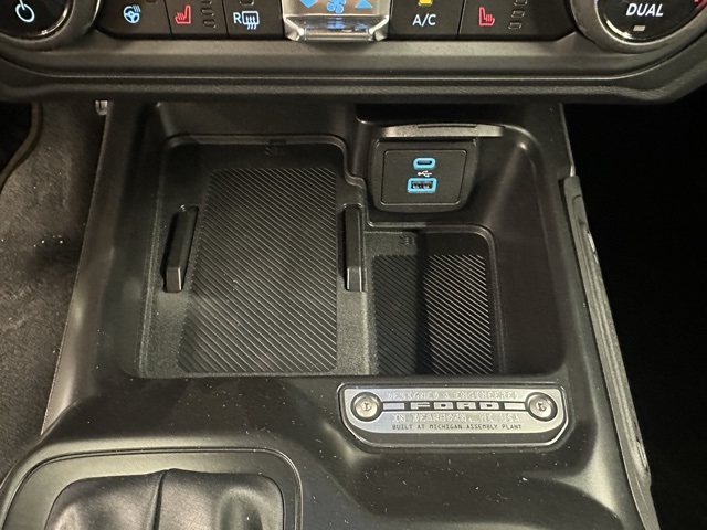 2025 Ford Bronco Outer Banks photo 25