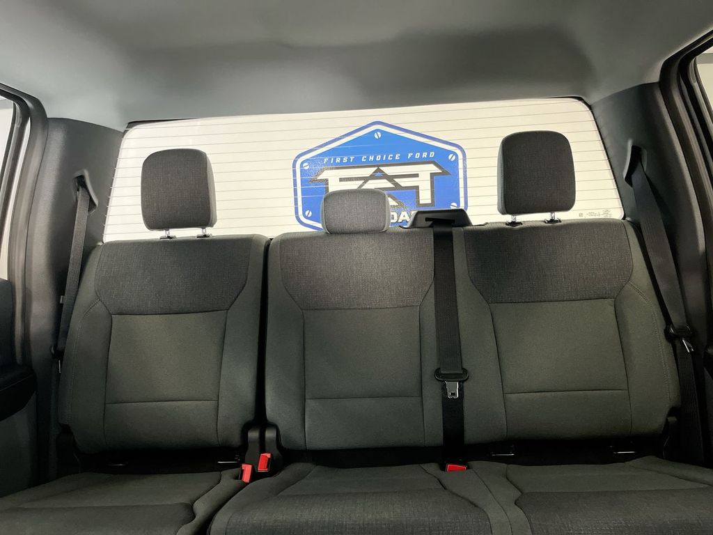 2025 Ford F-150 Lightning XLT photo 21