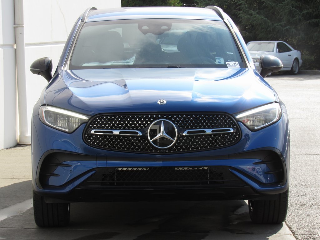 2026 Mercedes Benz GLC 300 4MATIC photo 2
