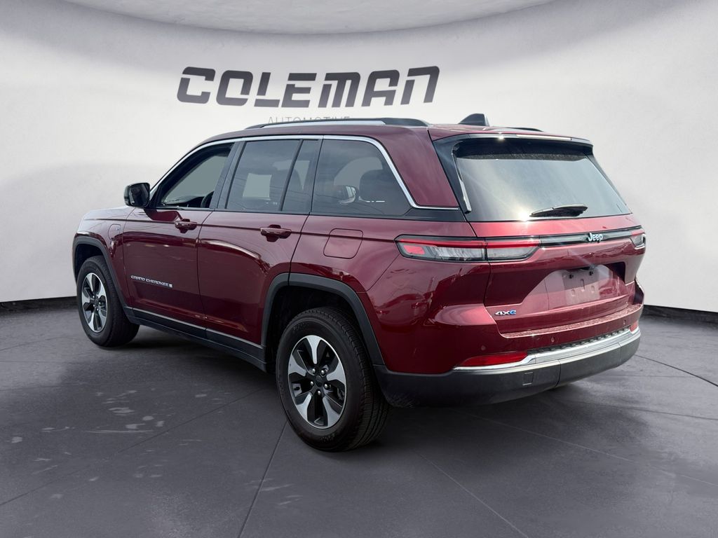 2024 Jeep Cherokee Limited 4xe photo 3
