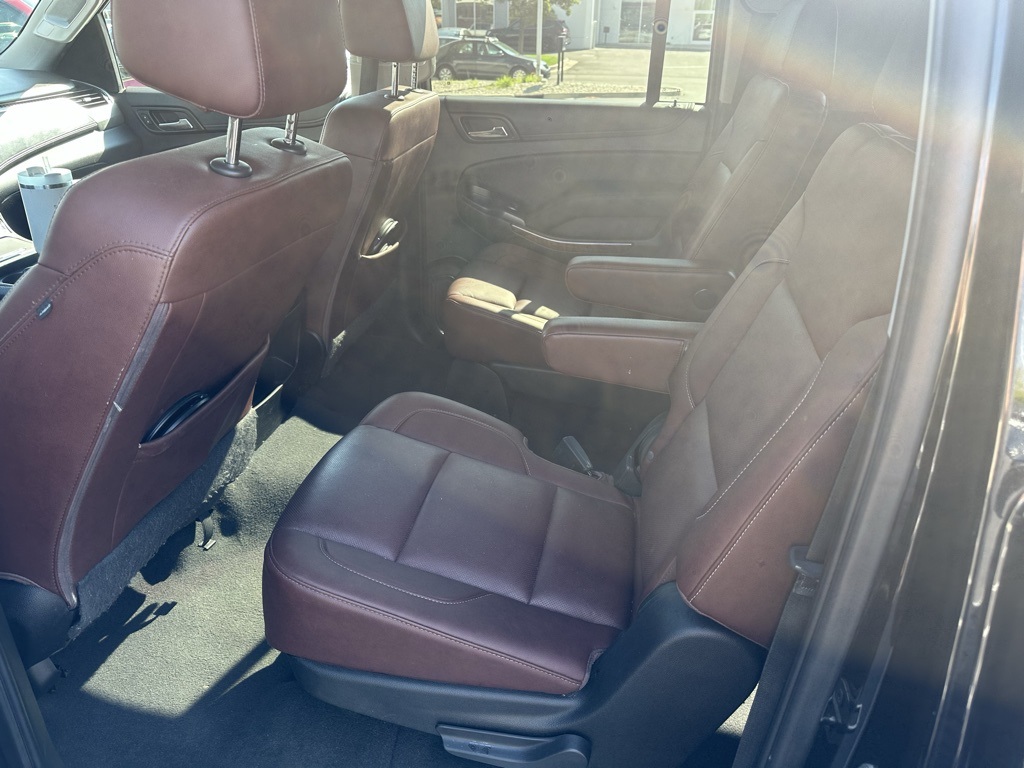 2019 Chevrolet Suburban Premier photo 11