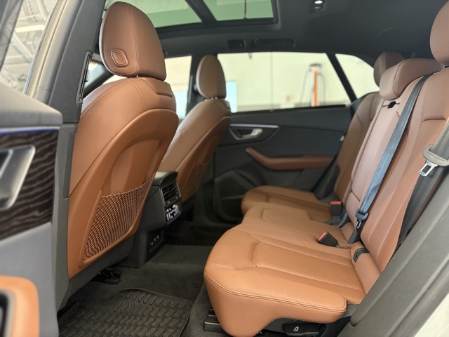 2021 Audi Q8 55 Prestige photo 8