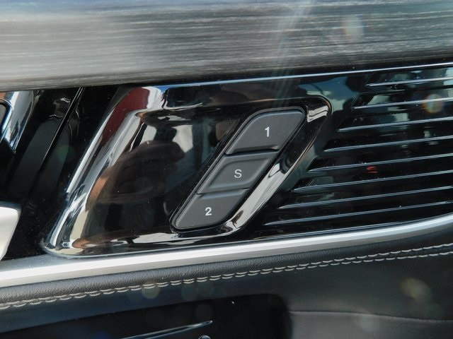 2023 Jeep Wagoneer L Series II photo 25