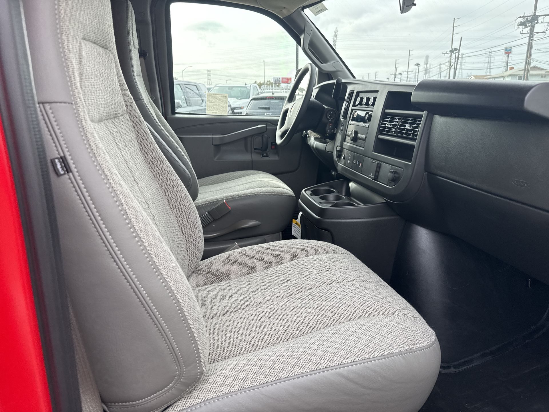 2024 Chevrolet Express Cargo 2500 photo 15