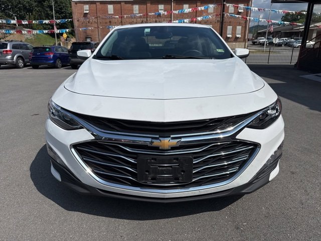 2024 Chevrolet Malibu Premier 2LT photo 4