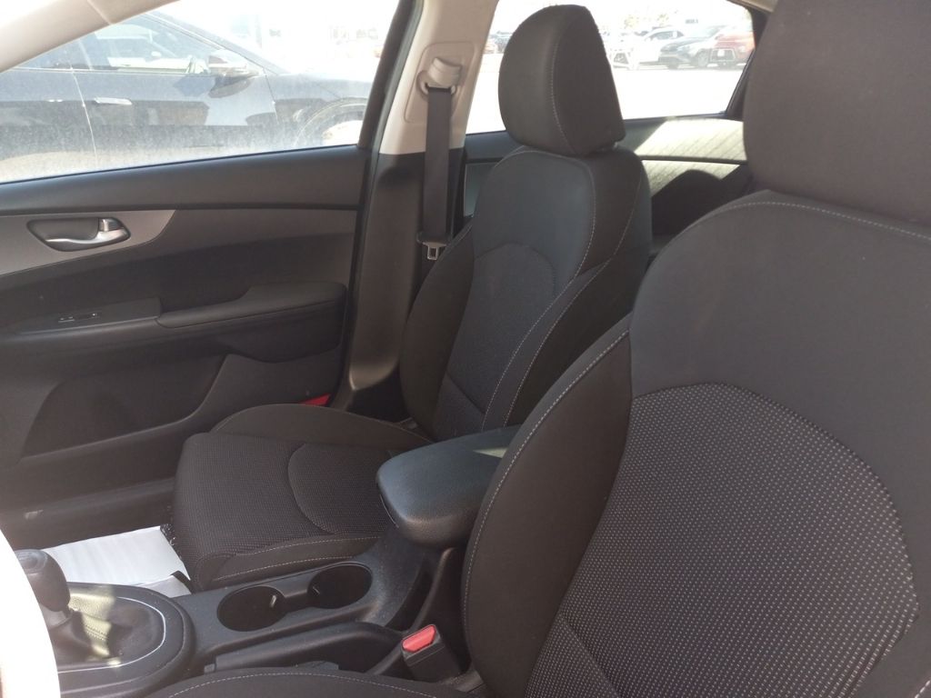 2020 Kia Forte FE photo 11