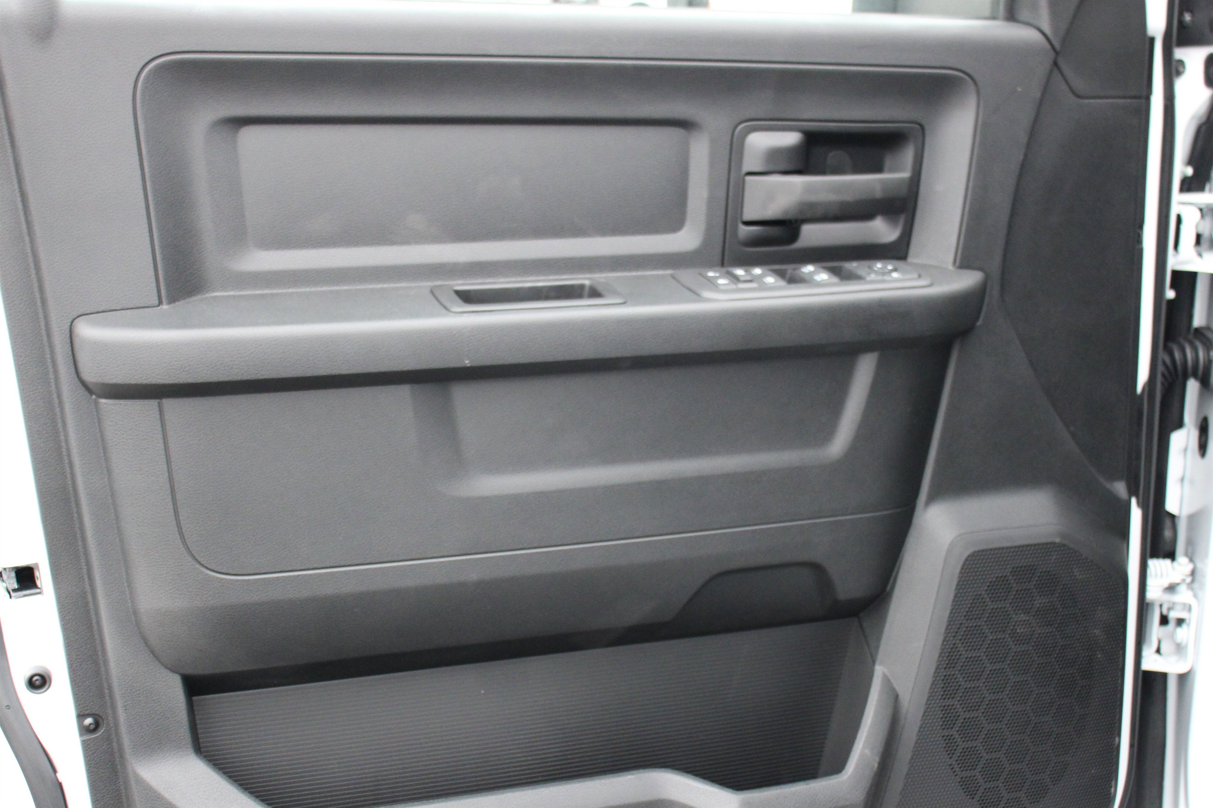 2026 Ram 2500 Tradesman photo 3