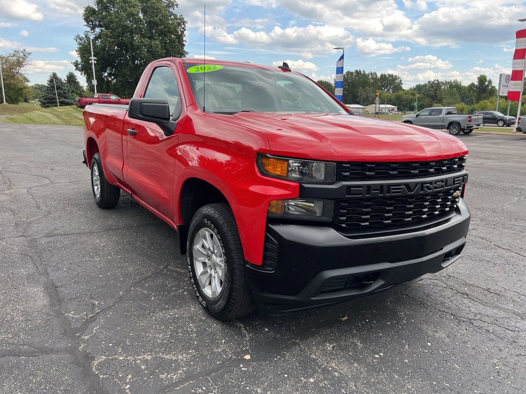 2022 Chevrolet Silverado 1500 photo 2
