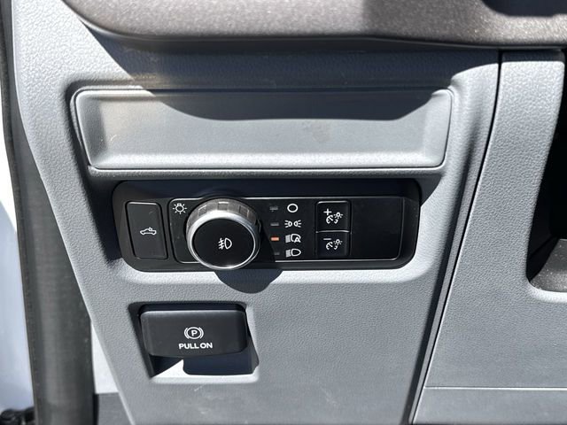 2024 Ford F-150 XLT photo 16