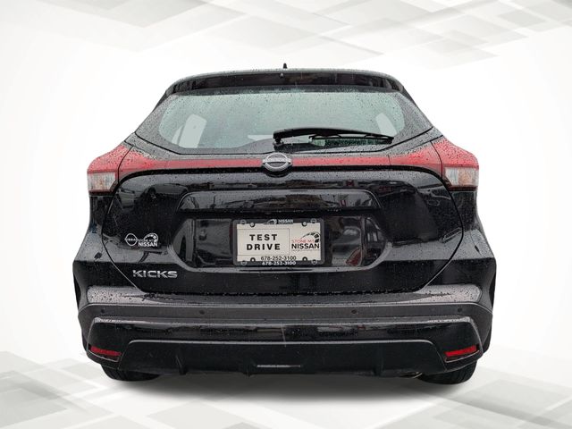 2023 Nissan Kicks S photo 4