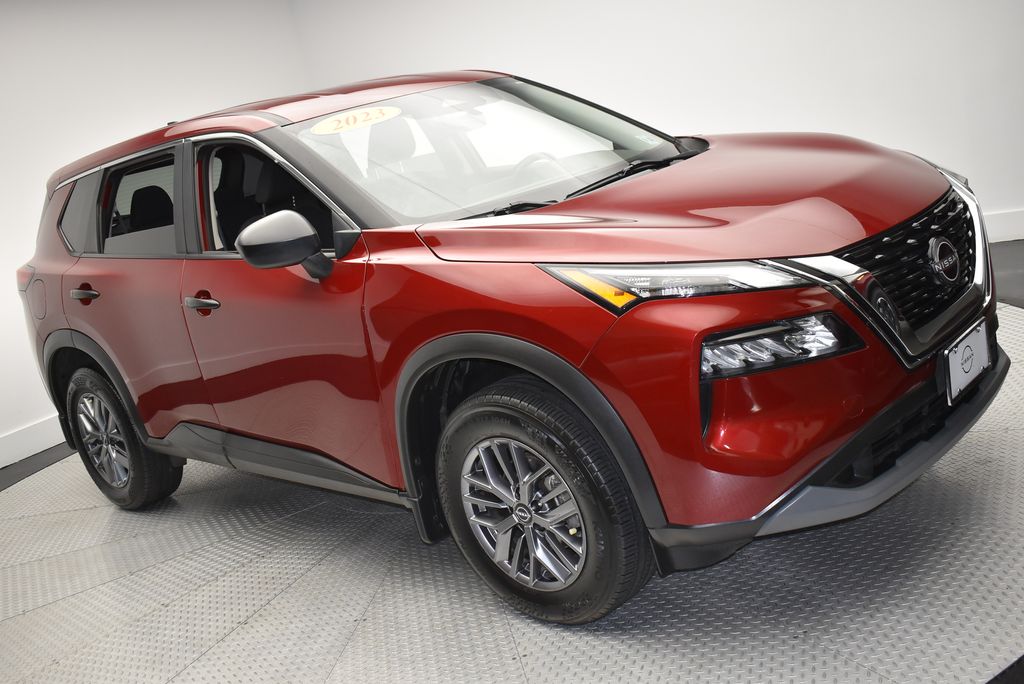2023 Nissan Rogue S photo 3