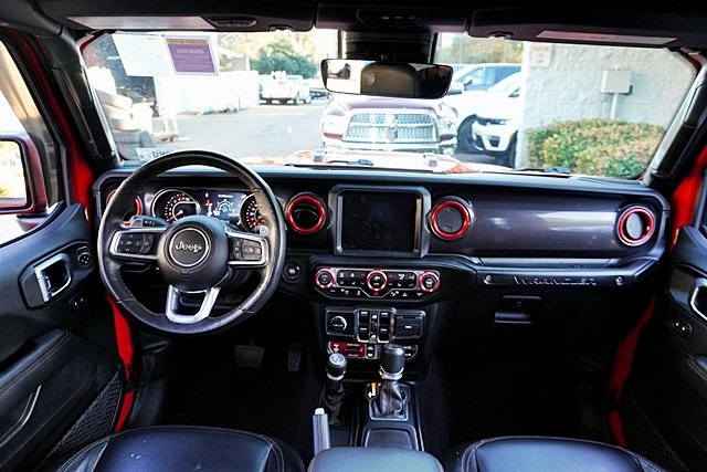 Certified Used 2022 Red Jeep Unlimited Rubicon 392 image 23