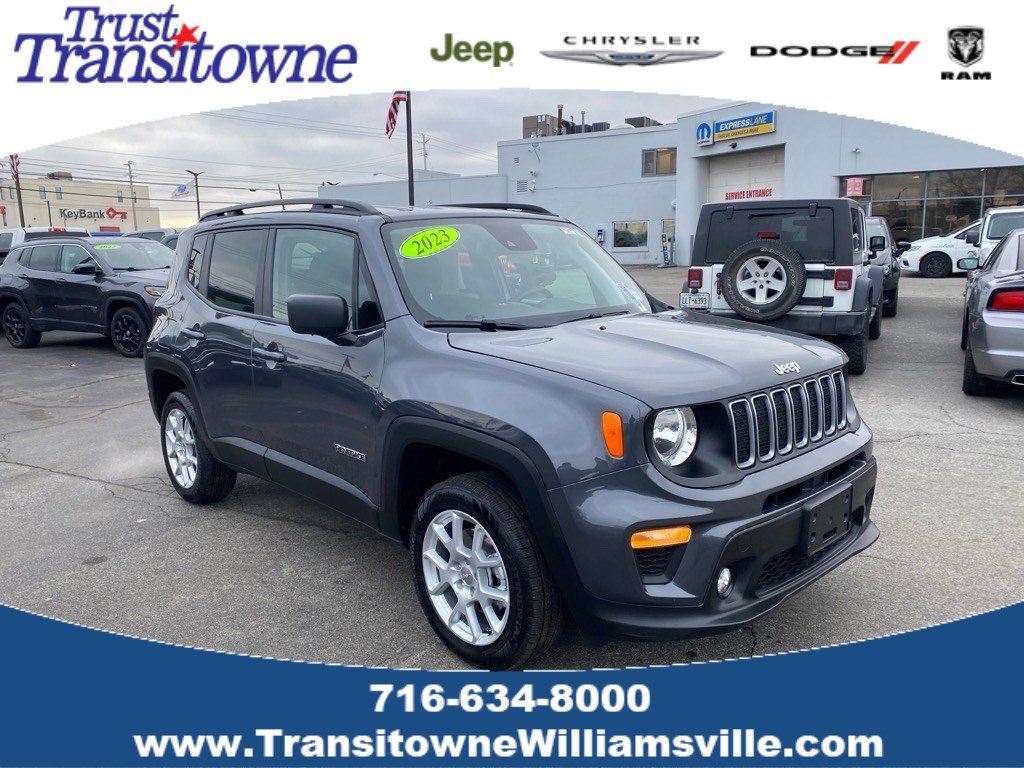 2023 Jeep Renegade Latitude's photo