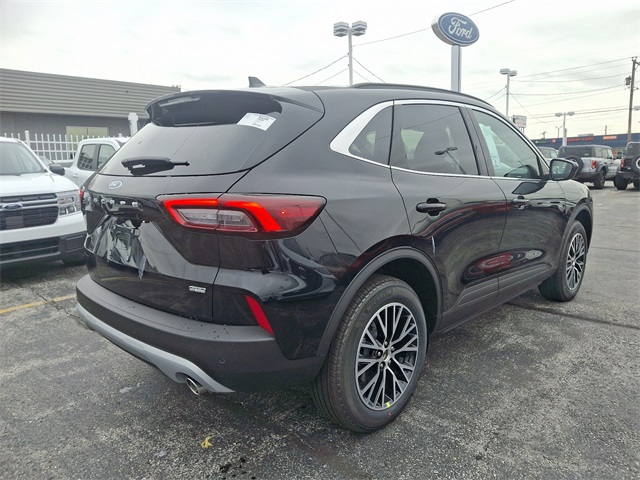 2025 Ford Escape Plug-In Hybrid photo 4