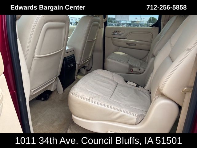 2008 Cadillac Escalade ESV Base photo 12
