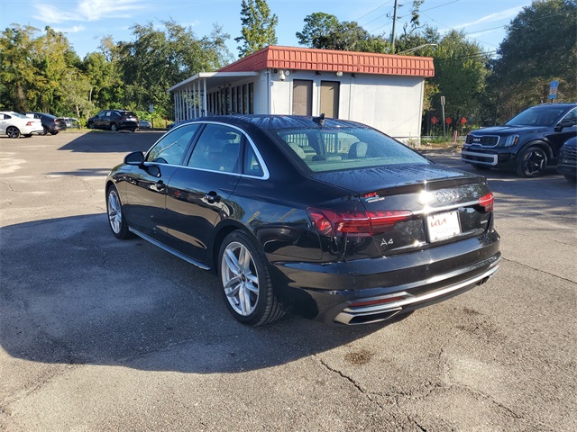 2024 Audi A4 45 S line Premium Plus photo 3