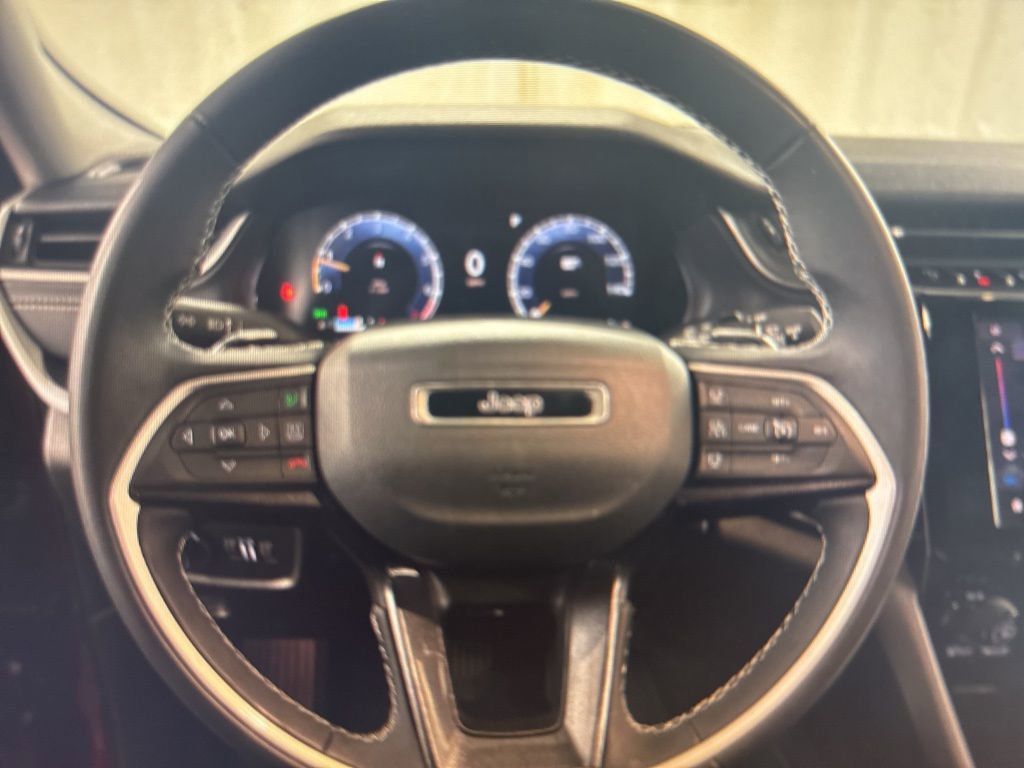 2023 Jeep Grand Cherokee Limited photo 7