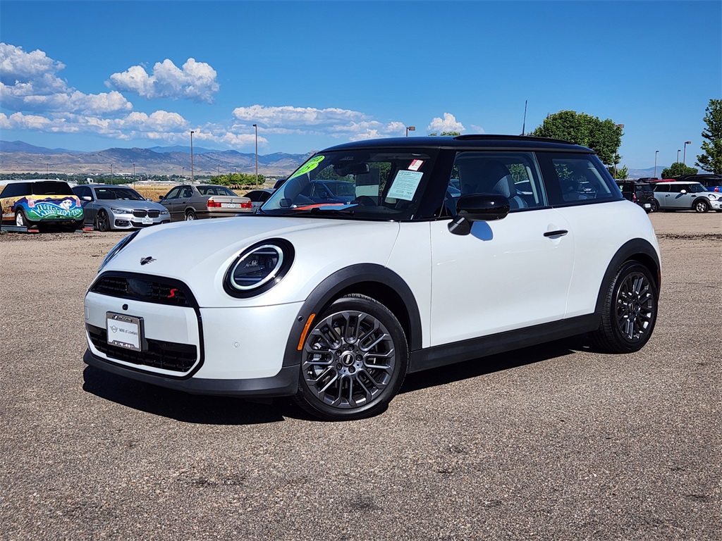2025 Mini Cooper 2 Door Hardtop S photo 2