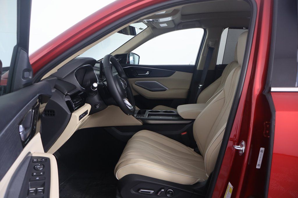 2026 Acura MDX SH-AWD Advance photo 5