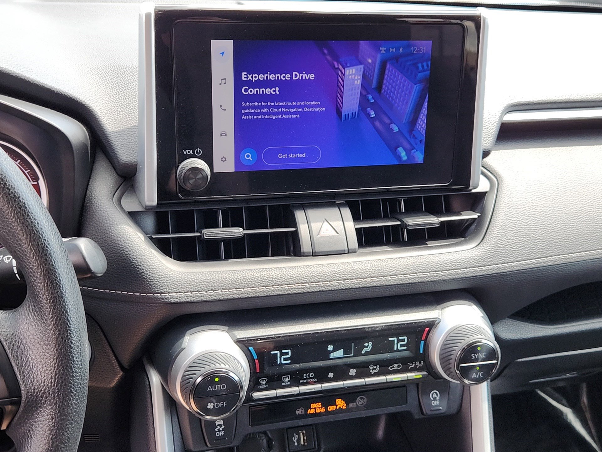 2023 Toyota RAV4 XLE photo 13