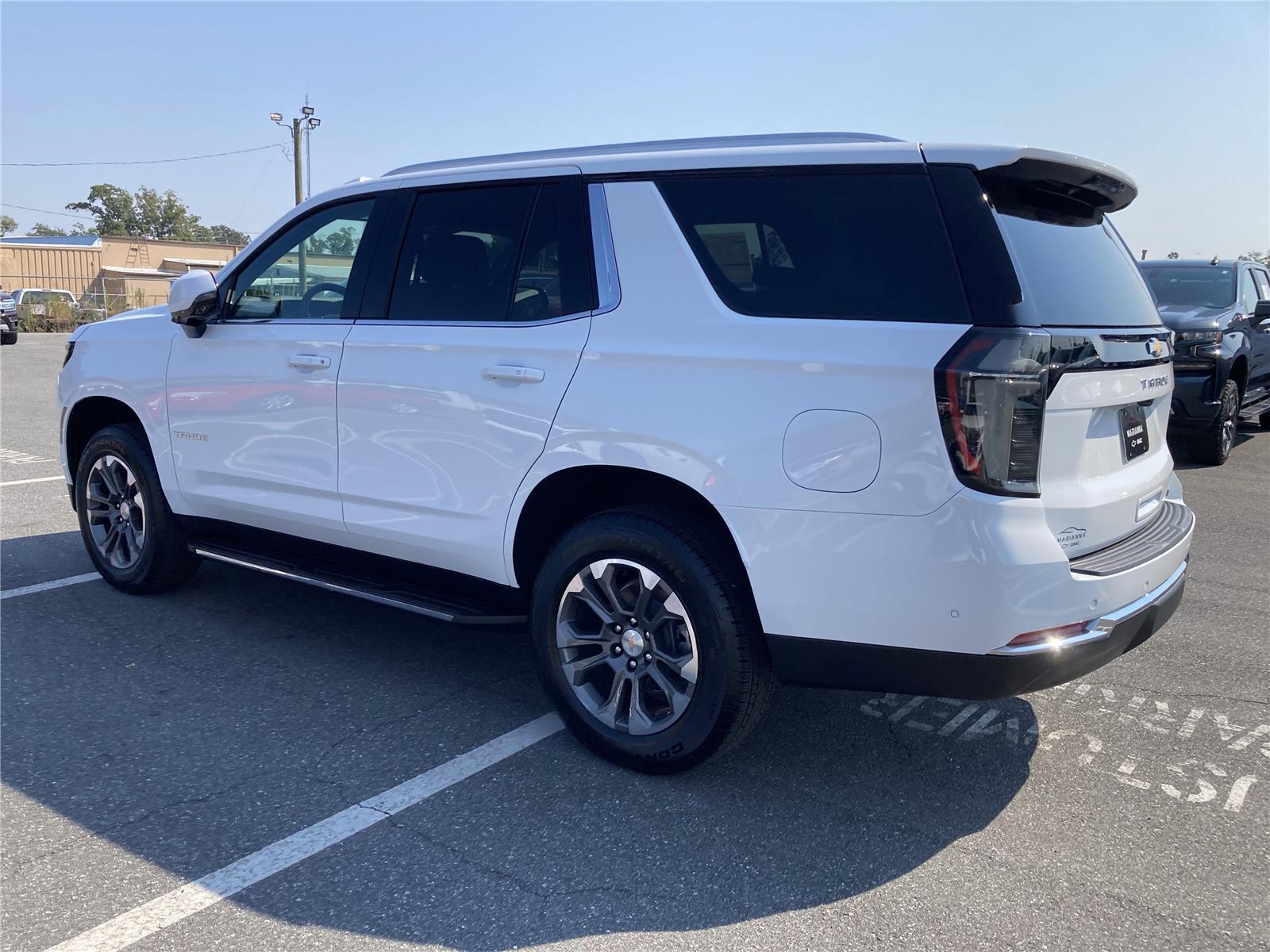 2025 Chevrolet Tahoe LT photo 3
