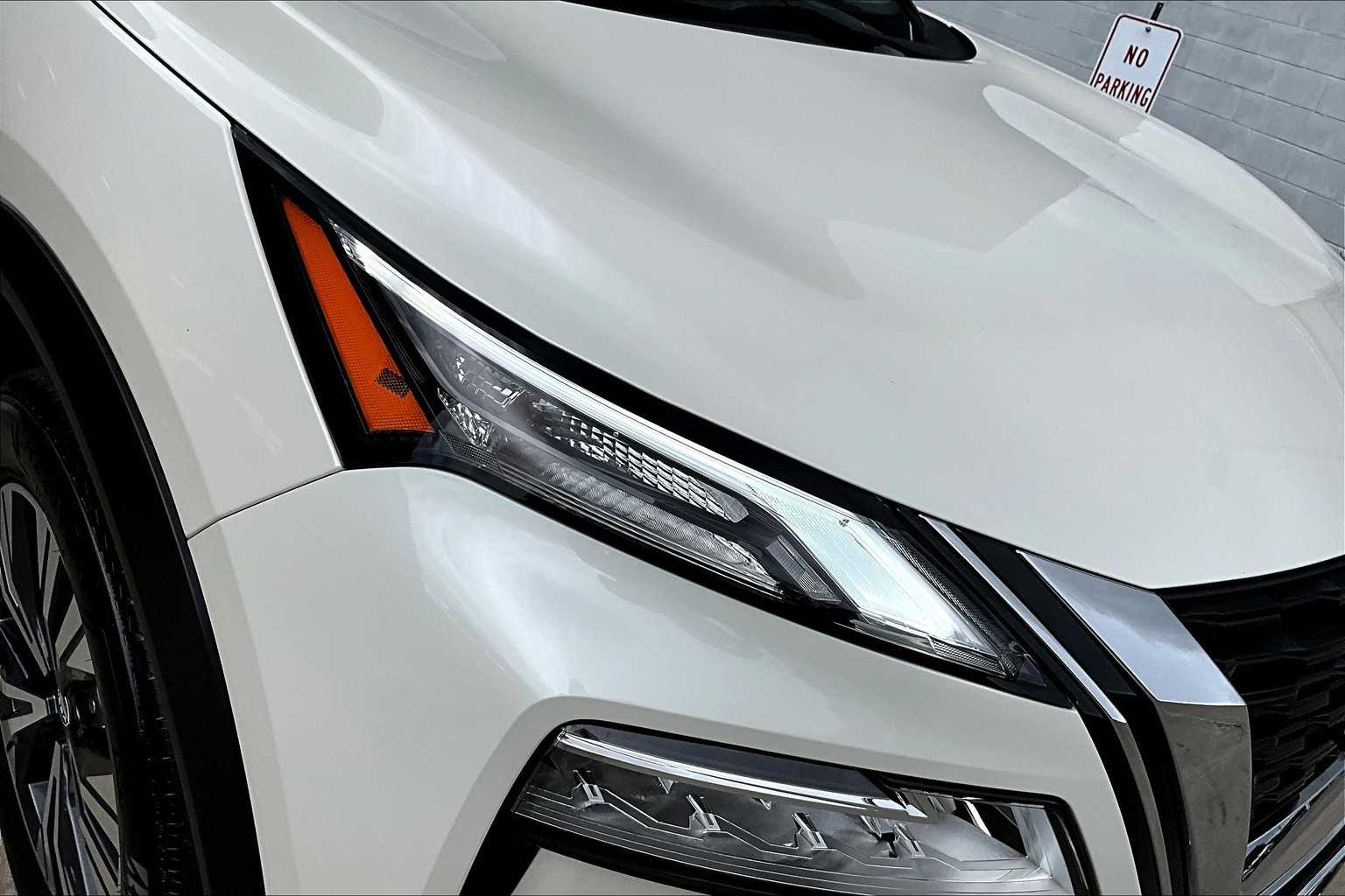 2023 Nissan Rogue SV photo 25