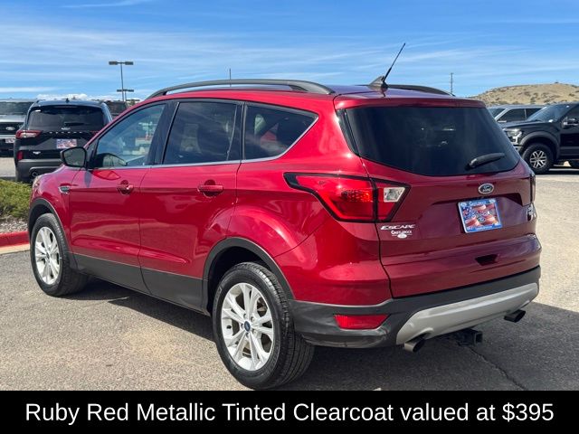2019 Ford Escape SEL photo 3