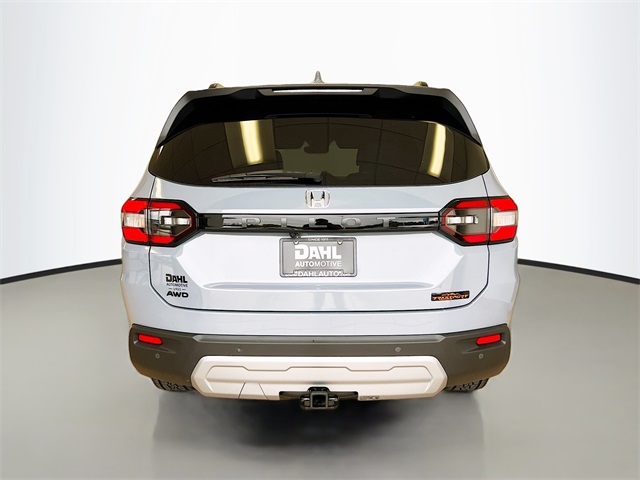 2025 Honda Pilot TrailSport photo 2