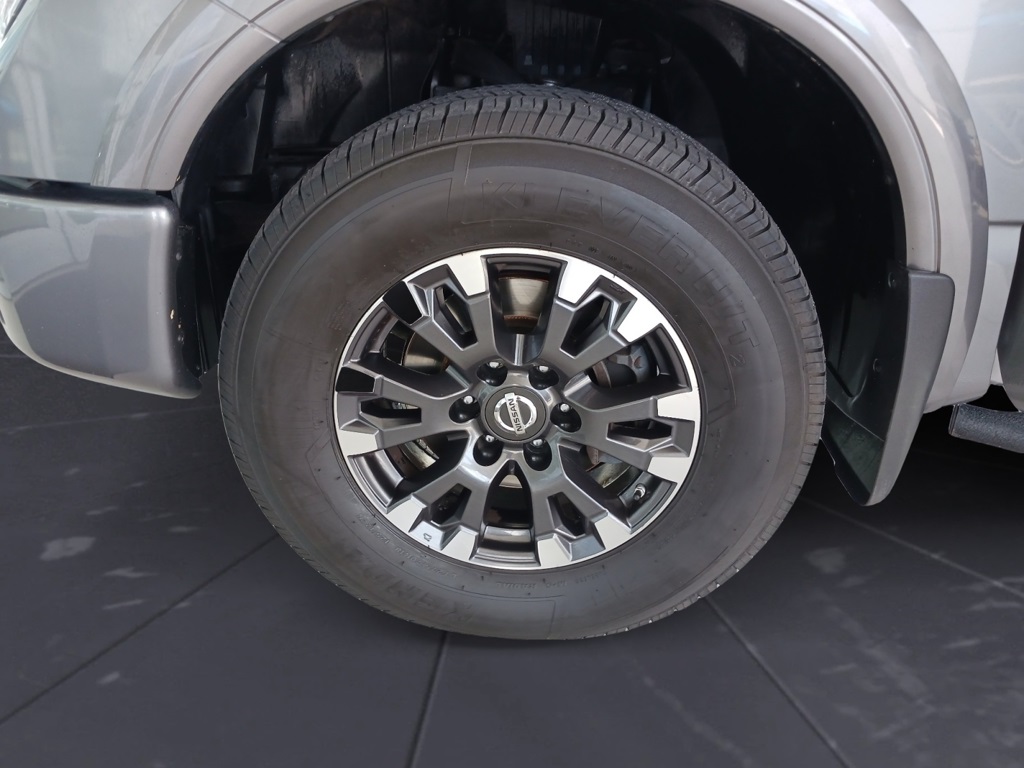 2018 Nissan Titan PRO-4X photo 29