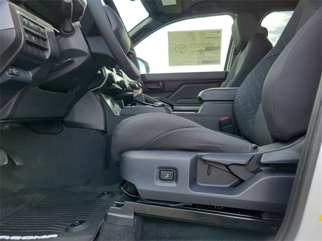 2025 Toyota Tacoma SR5 Double Cab photo 13