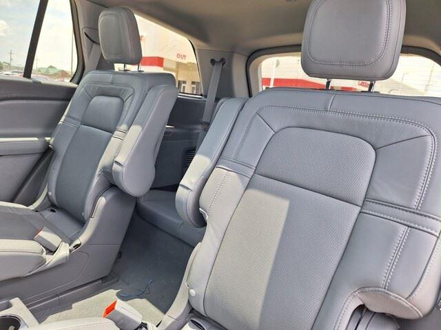 2021 Lincoln Aviator Reserve photo 23