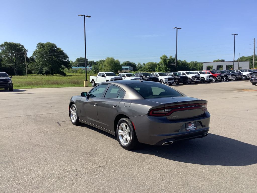 2021 Dodge Charger SXT photo 5