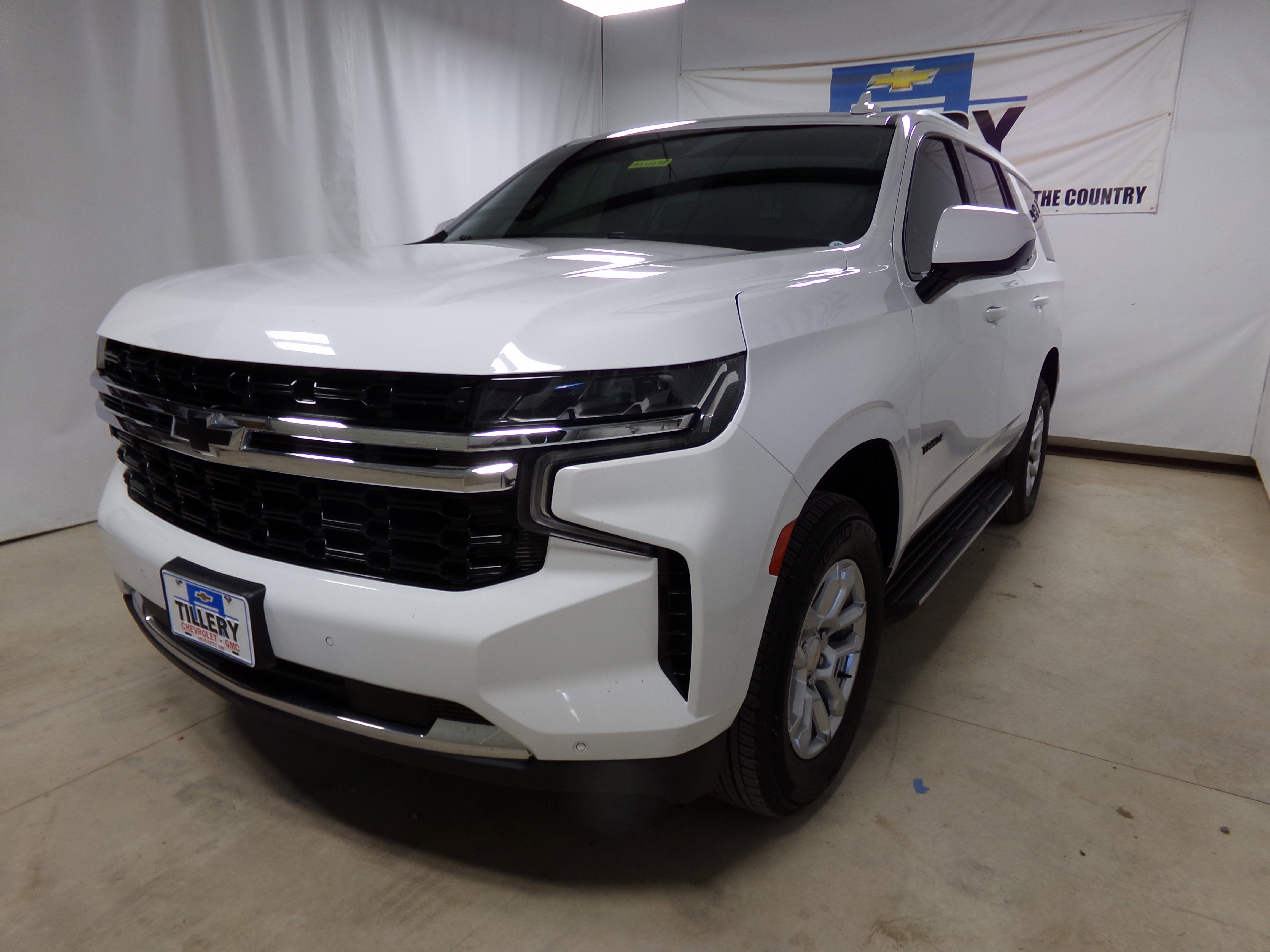 2023 Chevrolet Tahoe LS photo 2