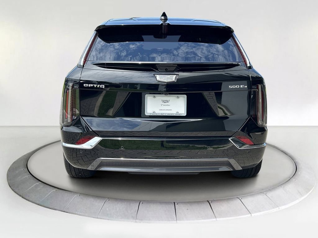 2025 Cadillac Optiq Luxury photo 3