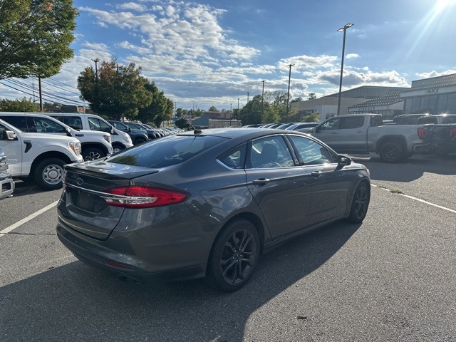 2018 Ford Fusion S photo 3