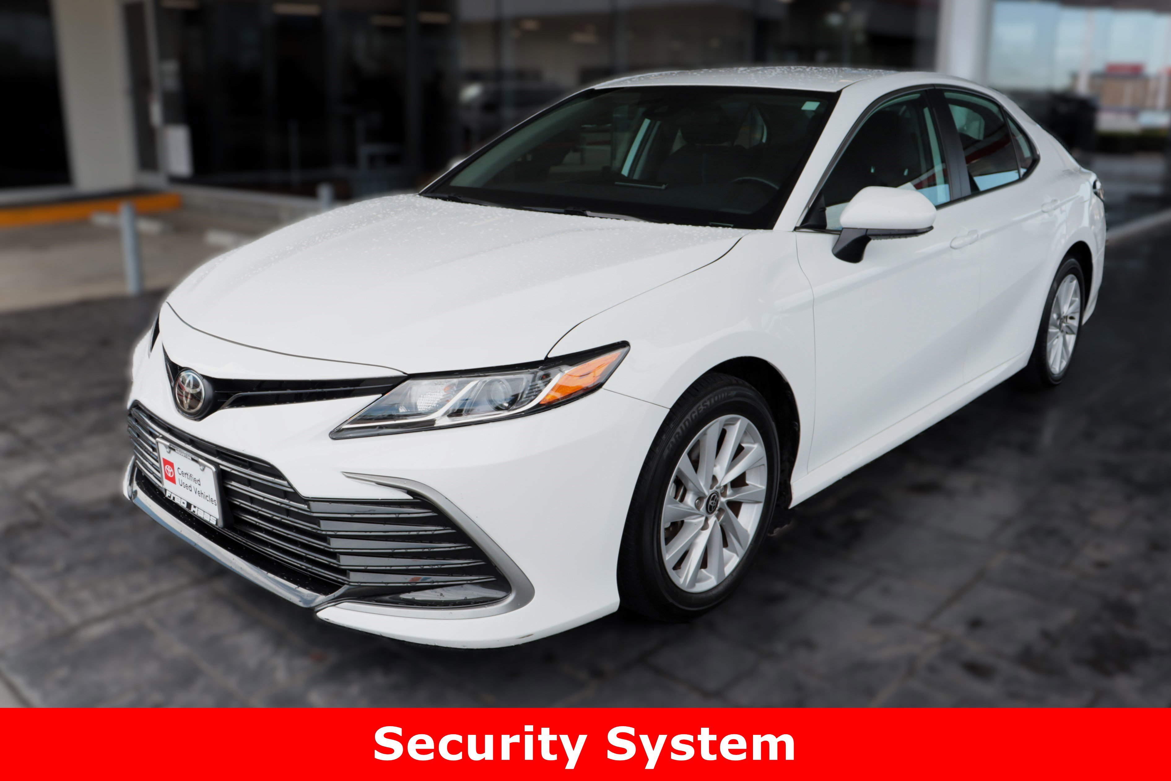 2024 Toyota Camry LE photo 4