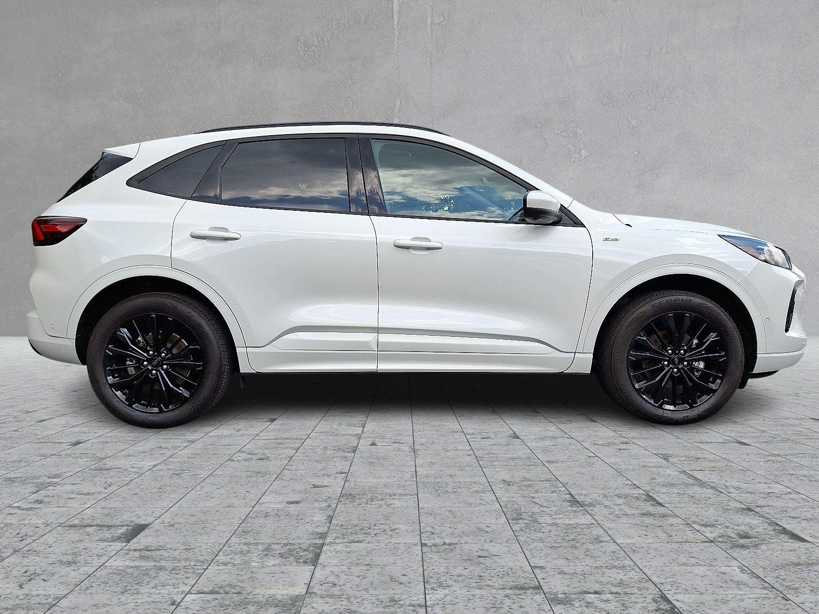 2024 Ford Escape ST-Line Elite photo 7
