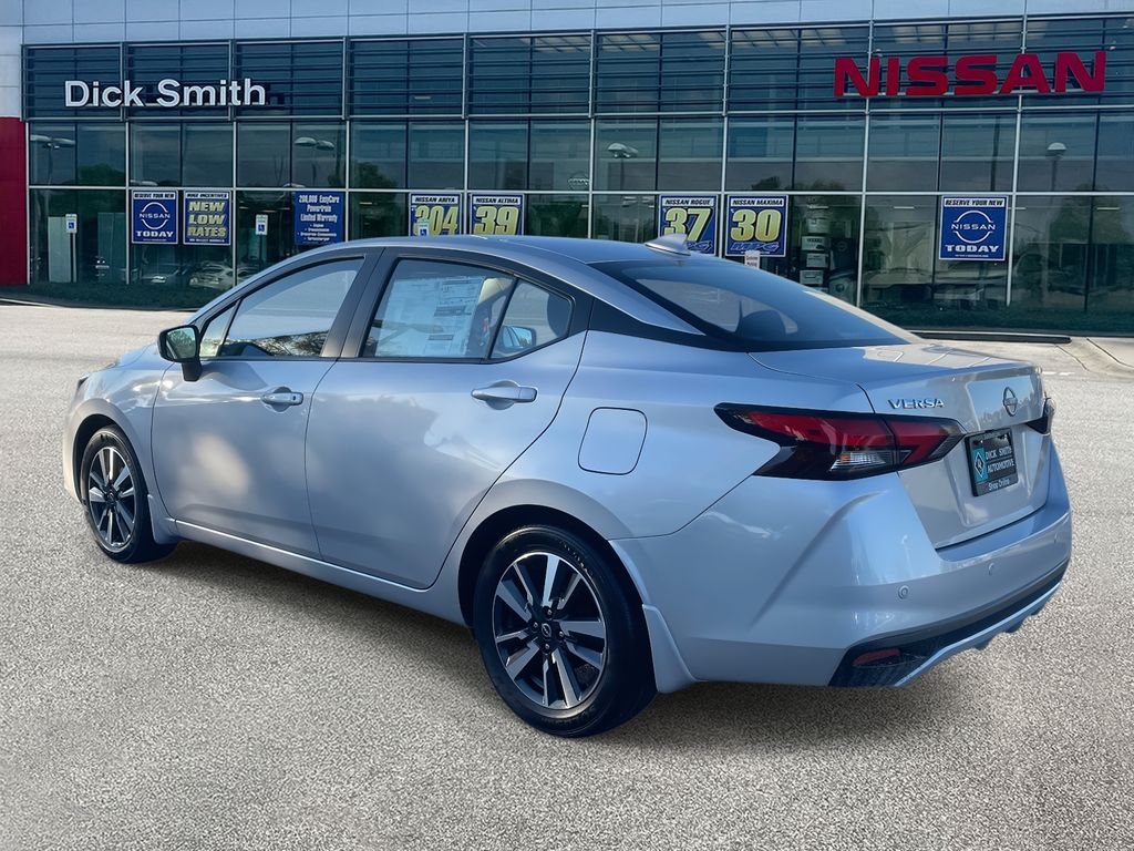 2025 Nissan Versa 1.6 SV photo 4