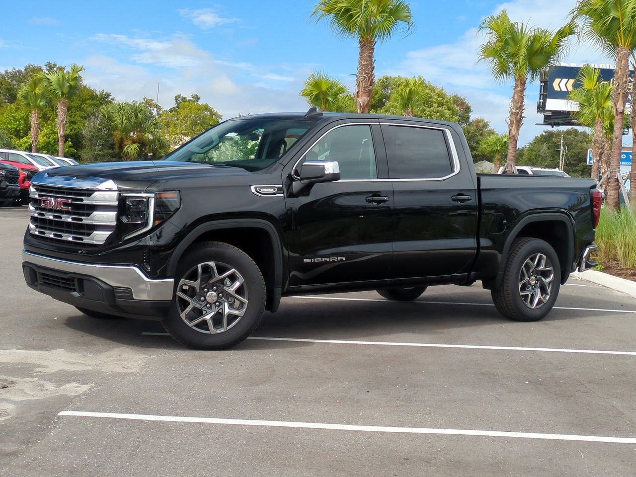 2026 GMC Sierra 1500 SLE's photo