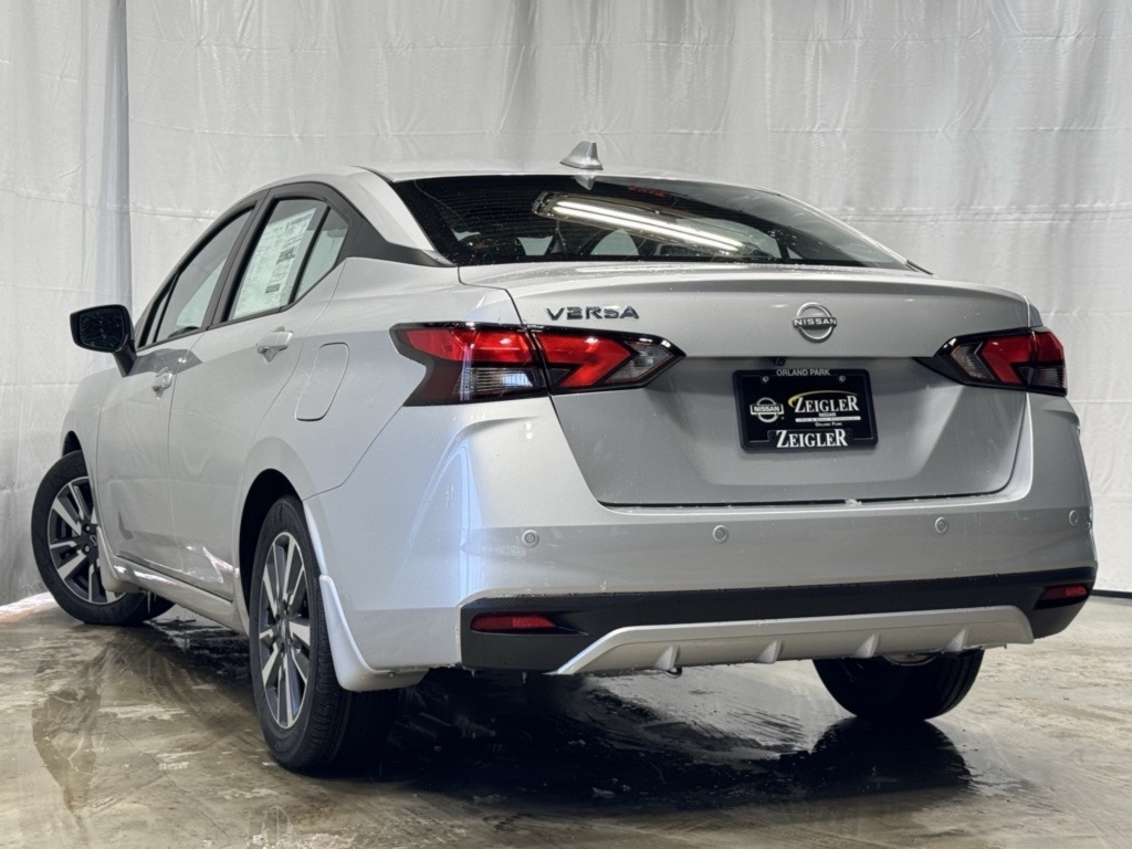 2025 Nissan Versa SV photo 3