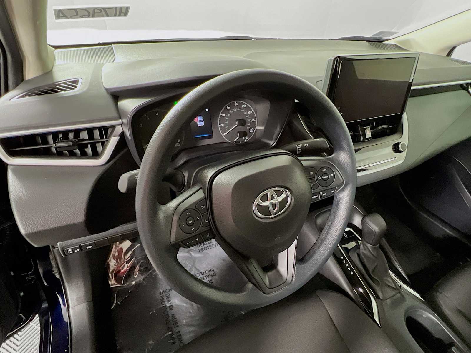 2024 Toyota Corolla LE photo 11
