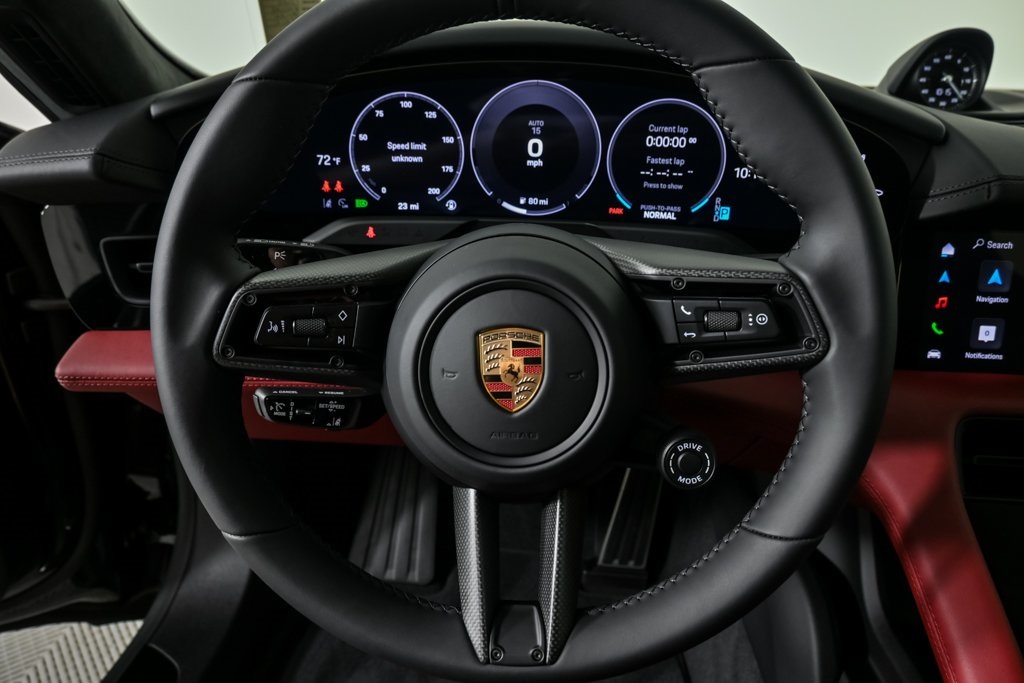 2025 Porsche Taycan GTS photo 9
