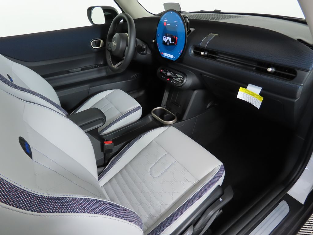 2025 Mini Cooper 2 Door Hardtop Signature photo 19
