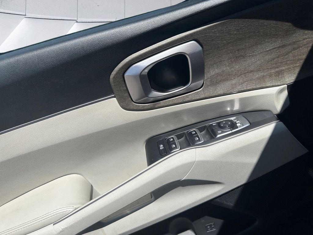 2021 Kia Sorento EX photo 11
