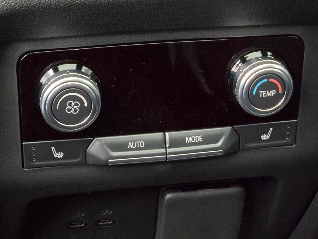 2026 Gmc Acadia Elevation photo 10