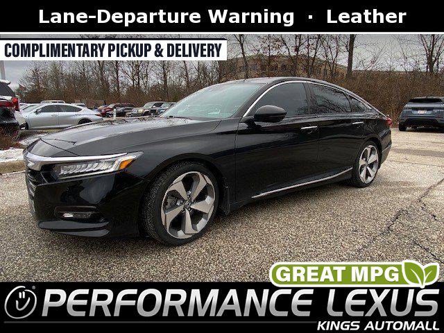 2018 Honda Accord Touring's photo