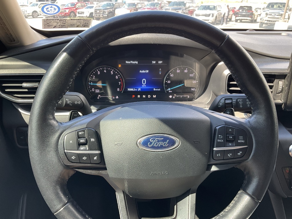 2020 Ford Explorer XLT photo 2