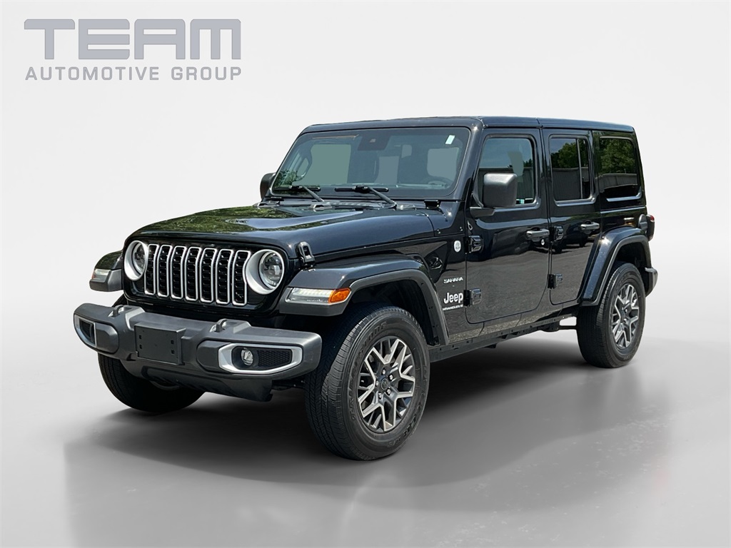 2024 Jeep Wrangler Sahara photo 3